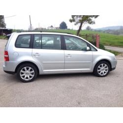 VOLKSWAGEN Touran 1.9 Tdi 105cv 6 marce - 2006