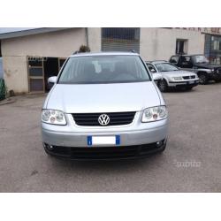 VOLKSWAGEN Touran 1.9 Tdi 105cv 6 marce - 2006