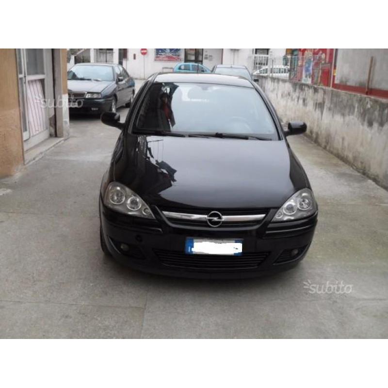 OPEL Corsa 3ª serie - 2004