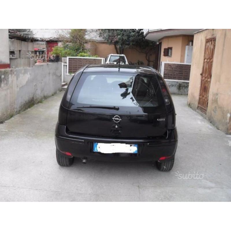 OPEL Corsa 3ª serie - 2004