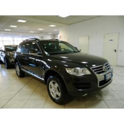 VOLKSWAGEN Touareg 2.5 R5 TDI DPF