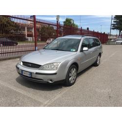 Ford mondeo 2.0 Tdci accettiamo permute