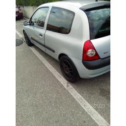 Renault clio sport