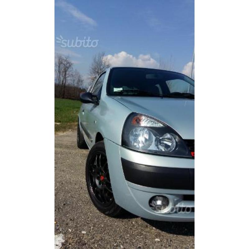 Renault clio sport