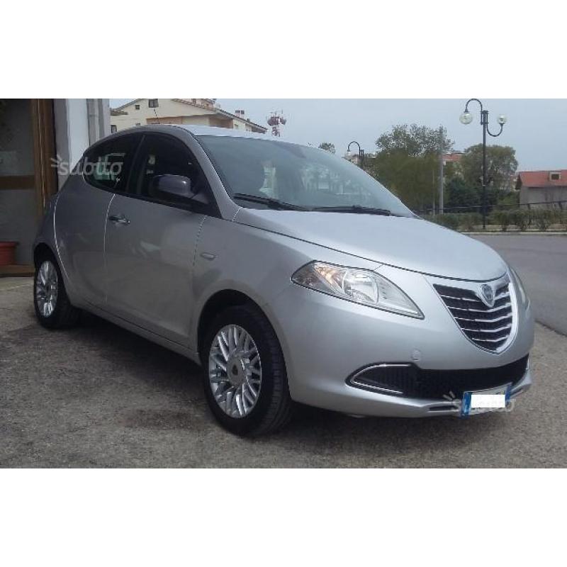 Lancia Ypsilon 1.2 Gold 69cv - 2014