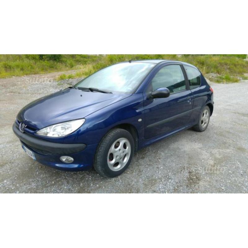 Peugeot 206 1.1cc - 2000