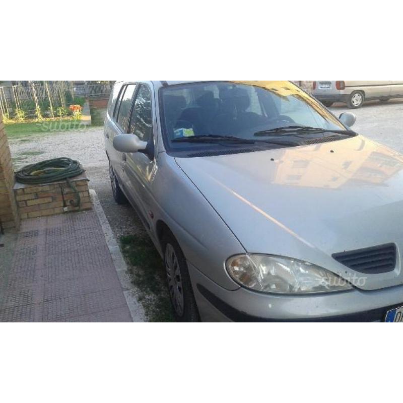 RENAULT Mégane 2ª serie - 2002