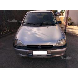 Opel corsa viva 1.5td(DIESEL)con gancio traino