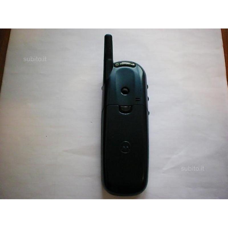 Cellulare MOTOROLA L7089 (per ricambi)