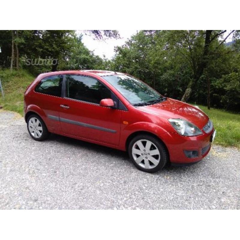 Ford Fiesta 1.4 TdCI Ok NEOPATENTATI - GARANZIA