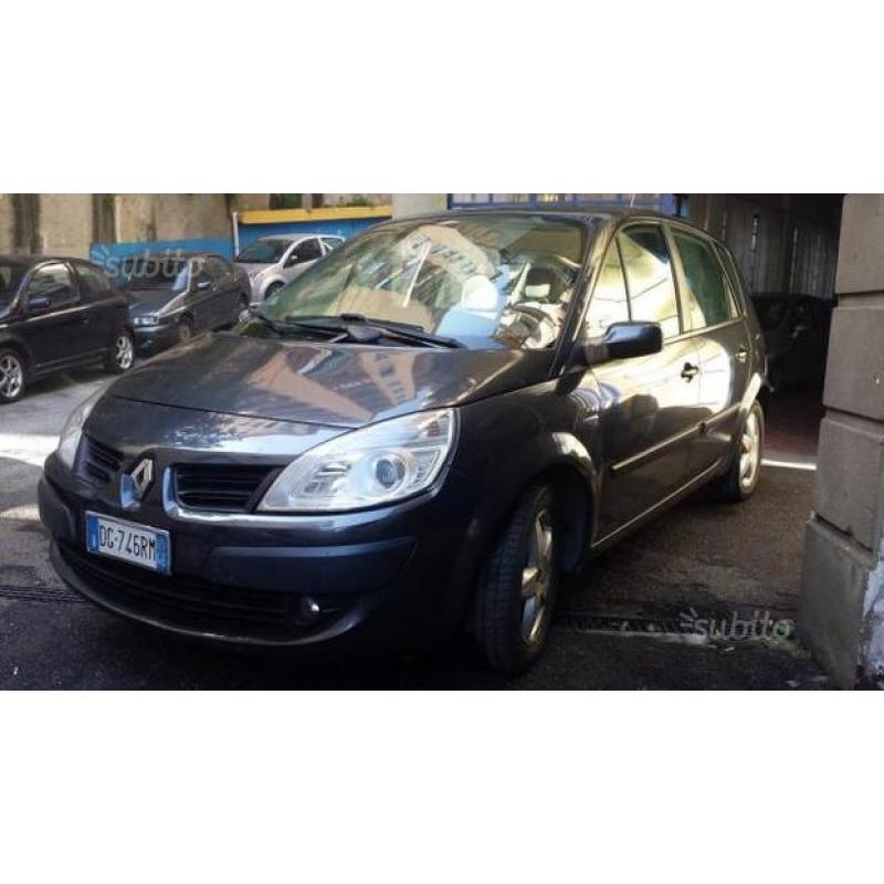 RENAULT Grand Scenic 1.5 dCi/105CV