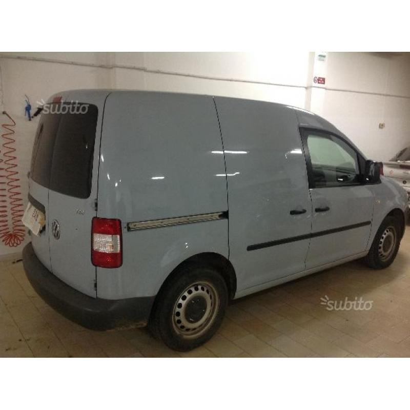 Furgone Volkswagen Caddy TDi usato pochissimo