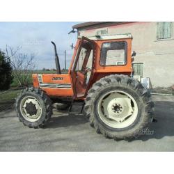 Trattore 880 dt