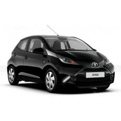 TOYOTA Aygo 1.0 5p x-play + X-Safety + X-Custom