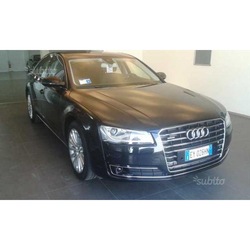 Audi A8 3.0 TDI 258 CV clean diesel quattro tiptro