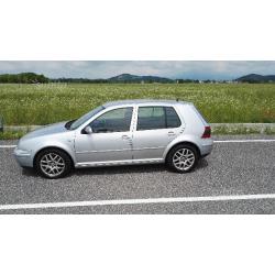 VOLKSWAGEN Golf 4ª serie - 2001