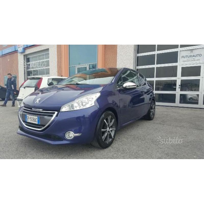 Peugeot 208 - 1.4 HDI