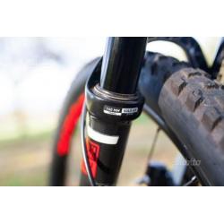 Bici enduro 650B taglia medium