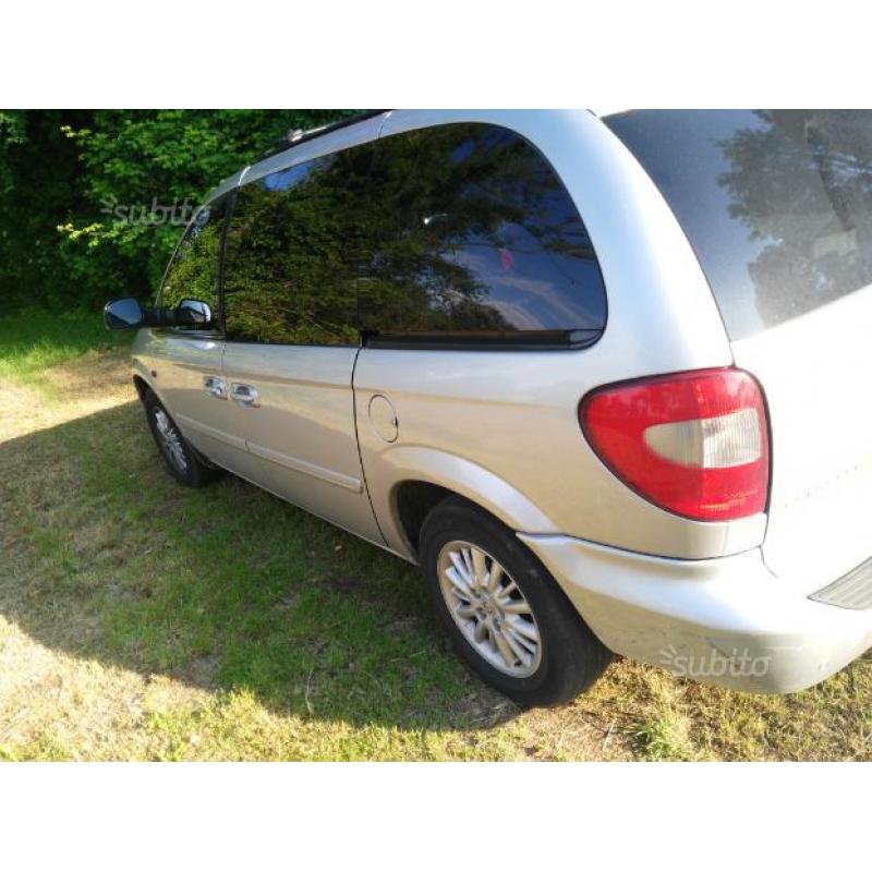 Chrysler voyager 2.8 aut. del 2004 km. 172000