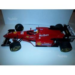 Ferrari 1/18