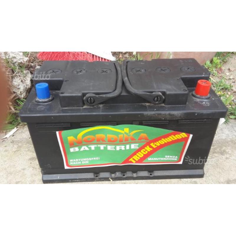 Batteria per auto 100 Ah