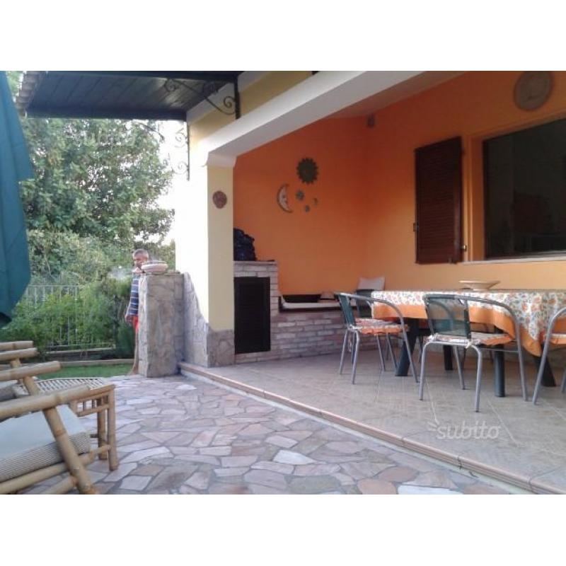 Villetta in resid.con piscina disponibile dal 21/8