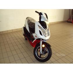 Scooter 50cc - 2 tempi Fire BIANCO - 2016