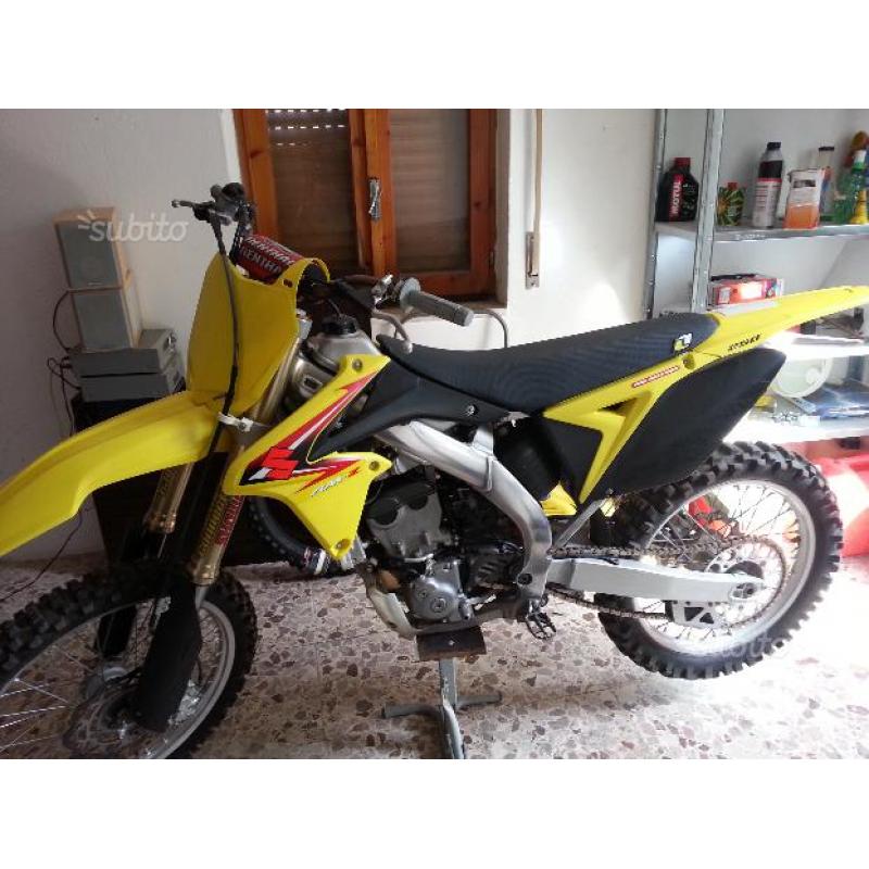 Suzuki Valenti RM-Z 250 E - 2011