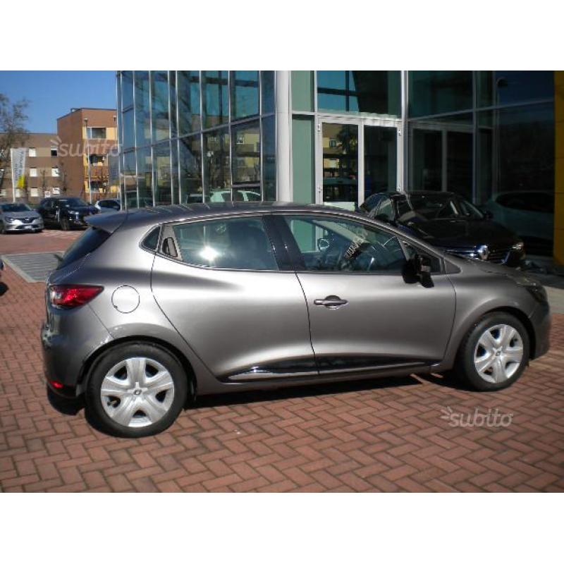 RENAULT Clio 4ª serie - 2015