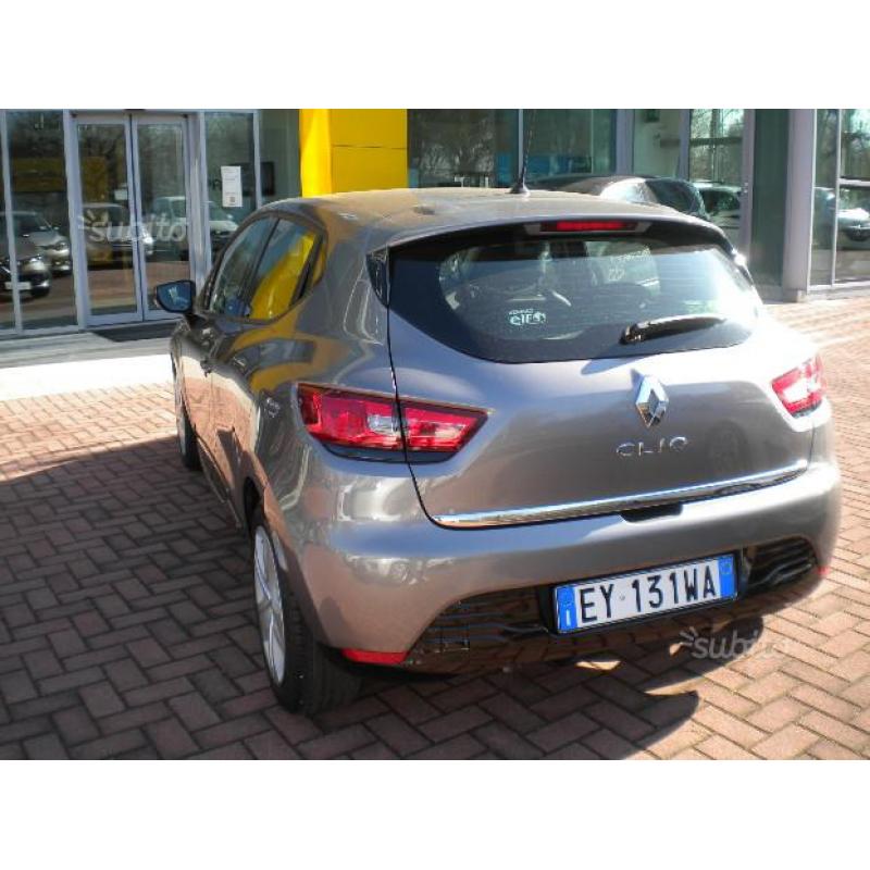 RENAULT Clio 4ª serie - 2015