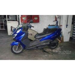 Scooter Suzuki UH Burgman 150