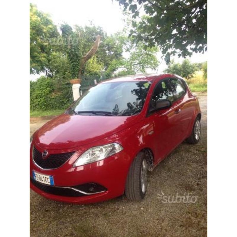 Nuova Lancia Ypsilon