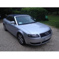 AUDI A4 2ª serie - 2003