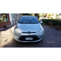 FORD Fiesta 1400 TDCI TITANIUM DA VETRINA