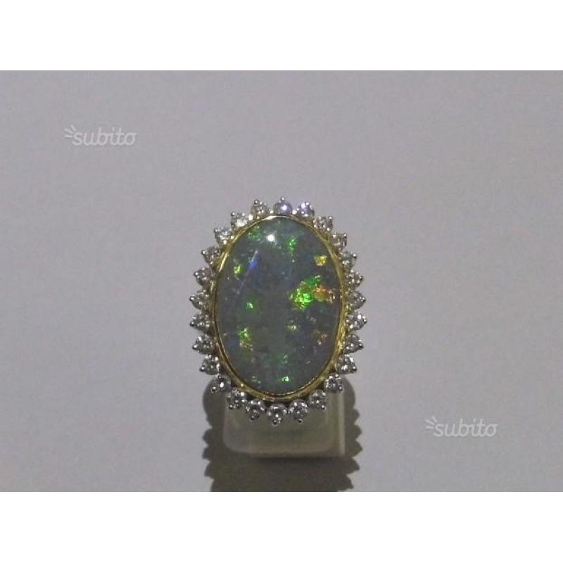 Anello in oro con brillanti e opale 14900