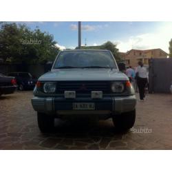 Mitsubishi pajero gls