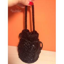 Pochette elegante nera