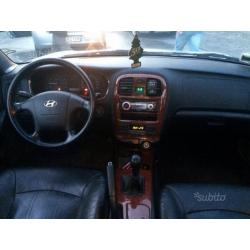 HYUNDAI Sonica 2.0i 16V cat GLS Premium