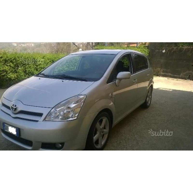 TOYOTA Corolla Verso 7 Posti Ott- 2007