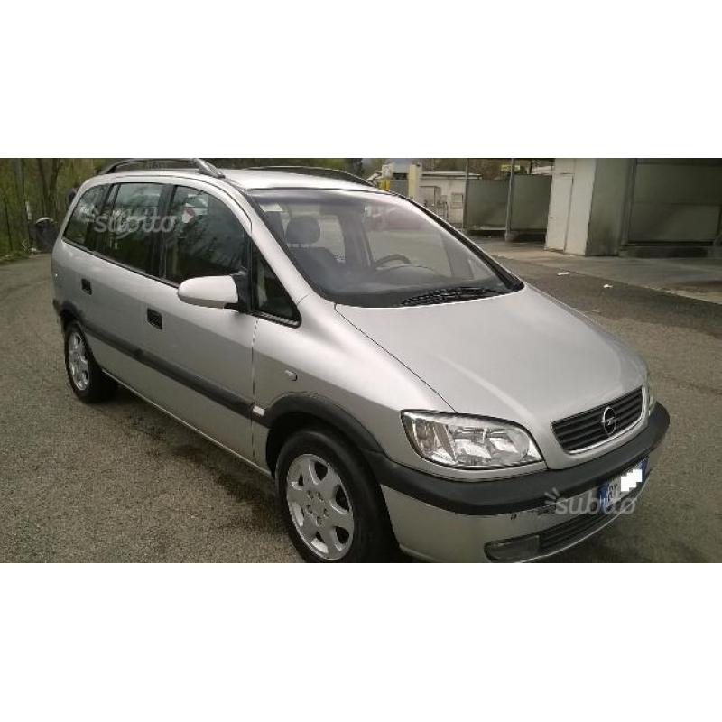 OPEL Zafira 2.0 dti Autocarro 4 Posti - 2002