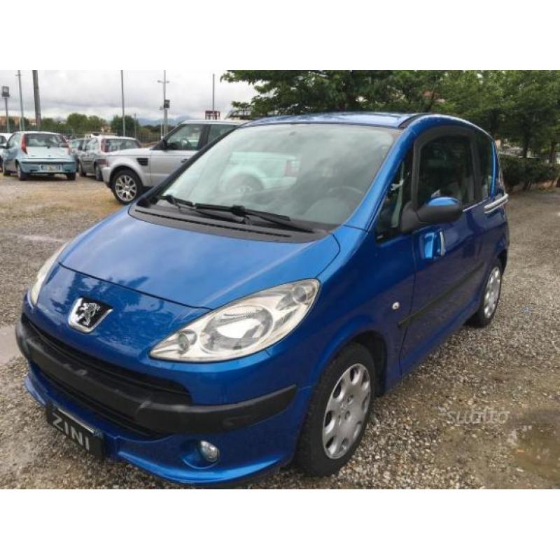 Peugeot 1007 16V Trendy 2tronic - 2006