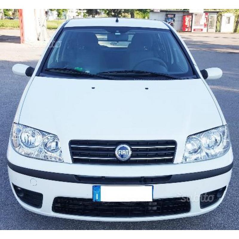 Fiat Punto 1.3 multijet 2010 garanzia 12 mesi