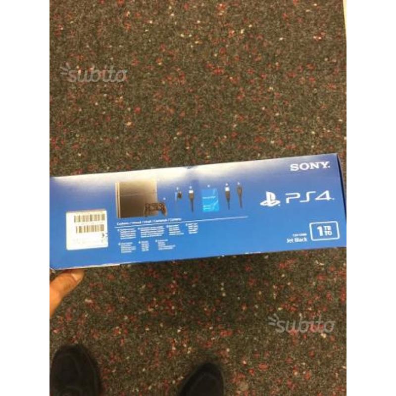 Sony PlayStation 4 1TB NUOVA