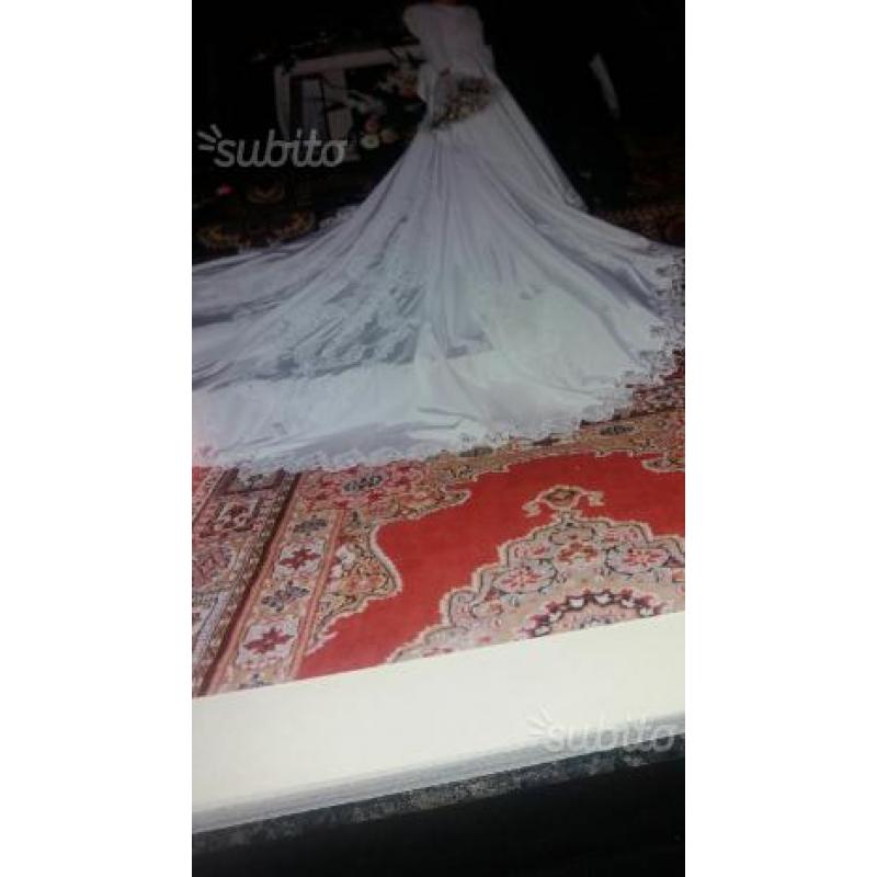 Vestito da sposa usato