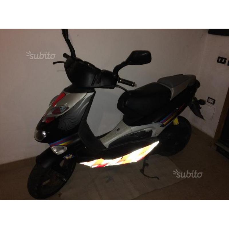 Aprilia SR 50 - 2004