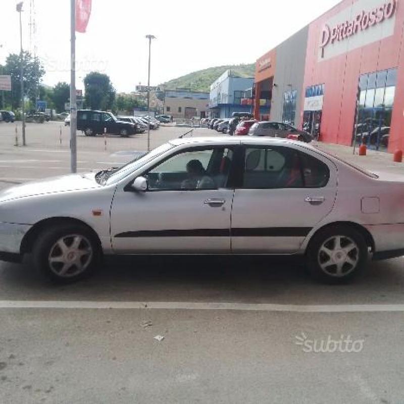 NISSAN Primera 3ª serie - 2001