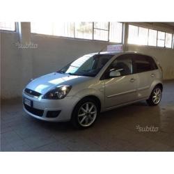 FORD Fiesta 4ª serie - 2008 pochi km