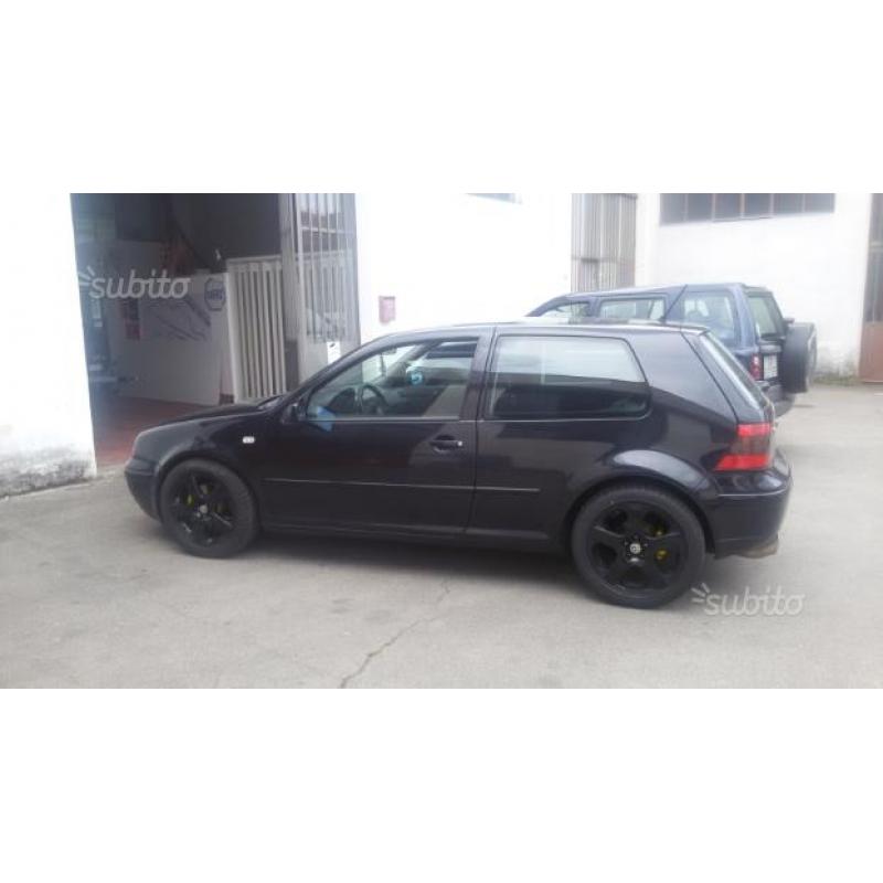 Volkswagen Golf GTI 1.8 Turbo 150cv