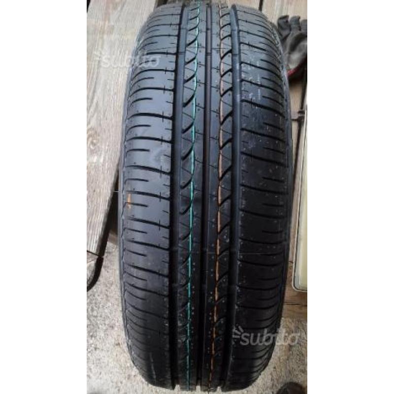 Gomma 185/65r15 brigestone