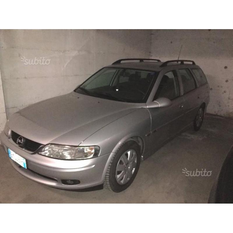 Opel vectra sw dti - accetto scambi